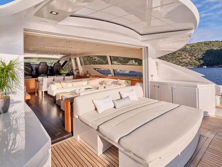 Pershing 80 image