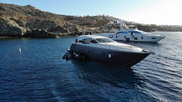 Pershing 62