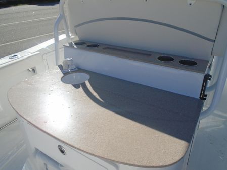 Sea Hunt Ultra 305SE image