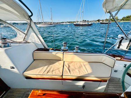 Little-harbor 44-AFT-COCKPIT image