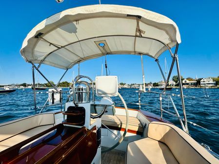 Little-harbor 44-AFT-COCKPIT image