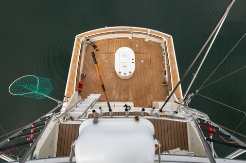 Hatteras Convertible image