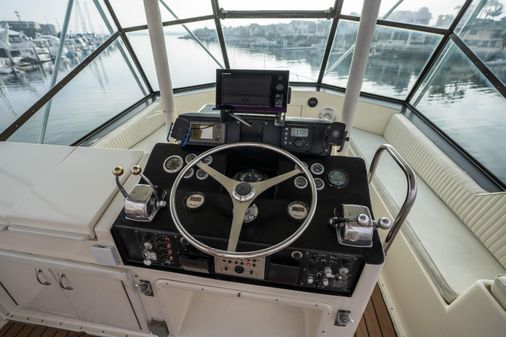 Hatteras Convertible image