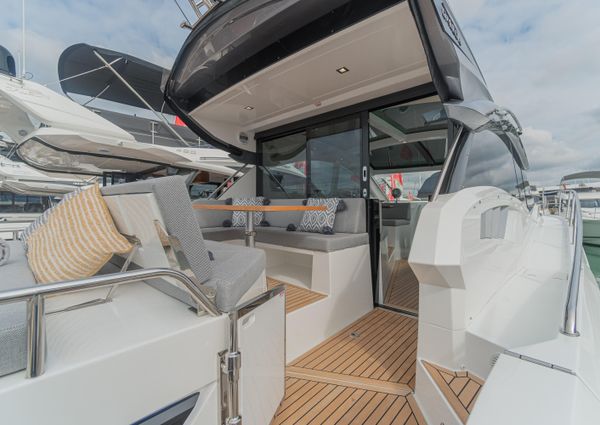 Galeon 485 HTS image