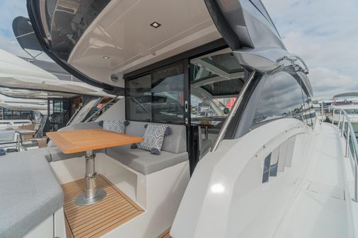 Galeon 485 HTS image