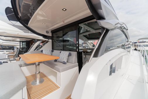 Galeon 485 HTS image