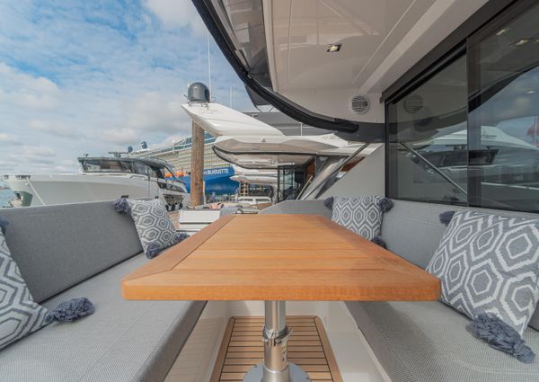 Galeon 485 HTS image