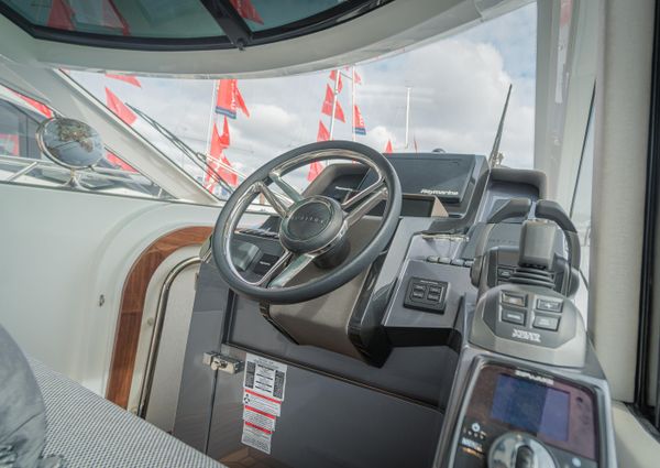 Galeon 485 HTS image