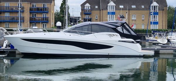 Galeon 485 HTS image