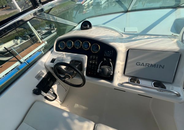 Carver 530 Voyager Pilothouse image