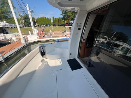 Carver 530 Voyager Pilothouse image