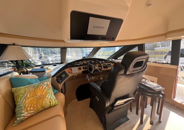 Carver 530 Voyager Pilothouse image