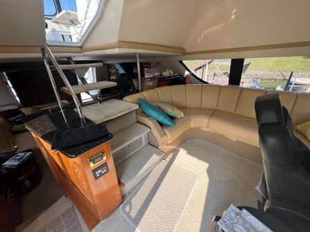 Carver 530 Voyager Pilothouse image