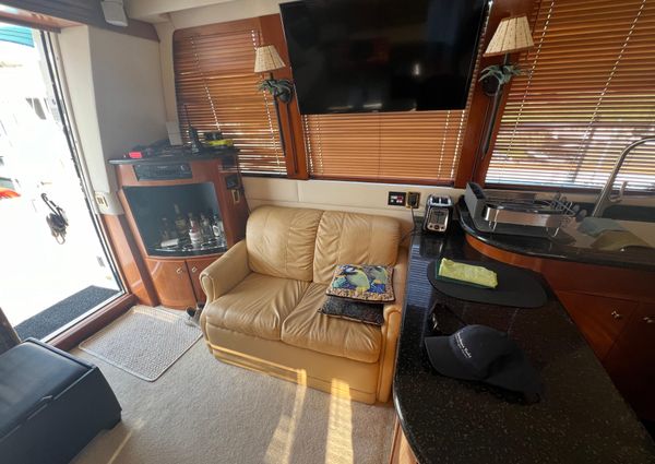 Carver 530 Voyager Pilothouse image