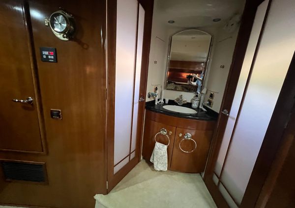 Carver 530 Voyager Pilothouse image