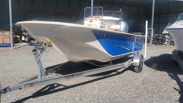 Carolina Skiff 198 DLV 