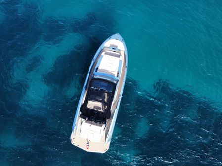 Vanquish Yachts VQ45 T-TOP image