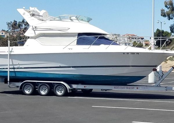 Bayliner 2858 Ciera Command Bridge image