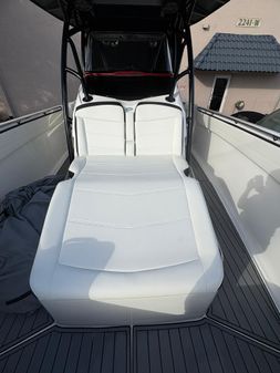 Nor-Tech 390 Sport Center Console image