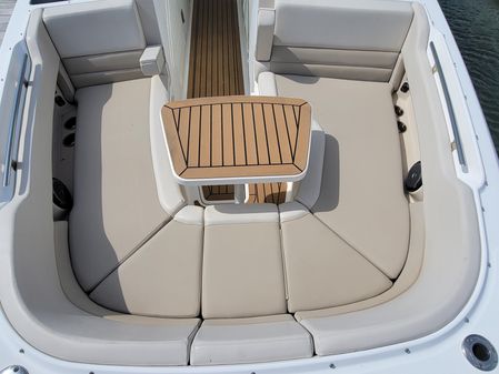 Boston Whaler 320 Vantage image