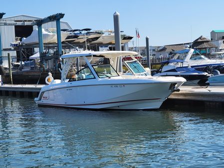 Boston Whaler 320 Vantage image