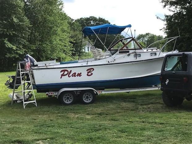 1984 Tripp Angler 22 Glastonbury, Connecticut - Petzold's Marine Center