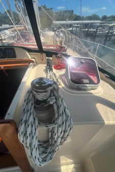 Island Packet 370 image