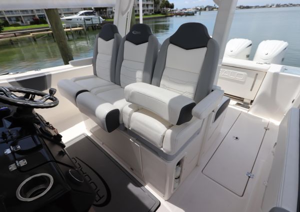 Robalo R360 image