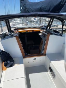 Catalina 34 image