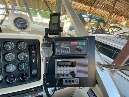 Chris-Craft 42 Commander image