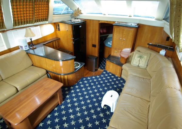 Carver 444 Cockpit Motoryacht image