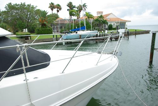 Carver 444 Cockpit Motoryacht image