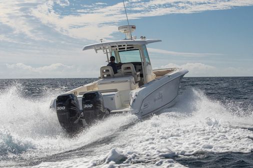 Boston Whaler 330 Outrage image