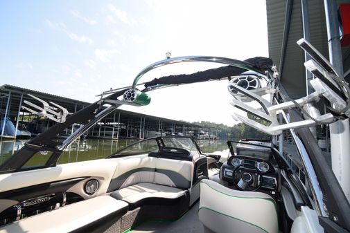 Malibu Wakesetter 23 LSV image
