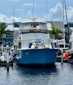 Hatteras 52 image