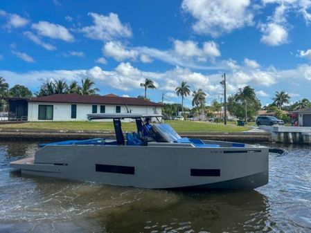 De Antonio Yachts D42 Open image