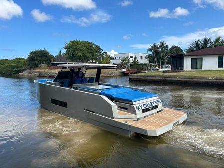 De Antonio Yachts D42 Open image