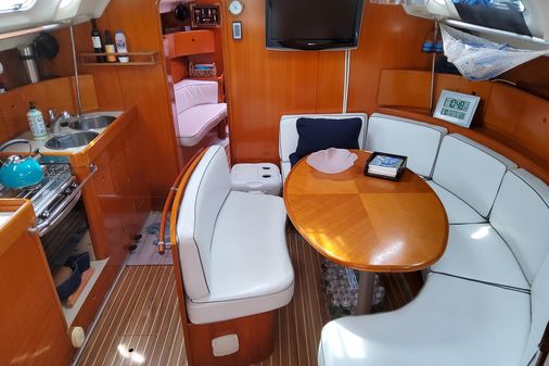 Beneteau First 42S7 image