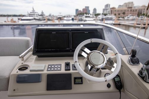 Azimut S7 image