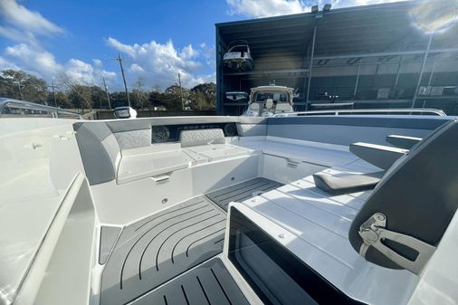 Galeon 325 GTO image