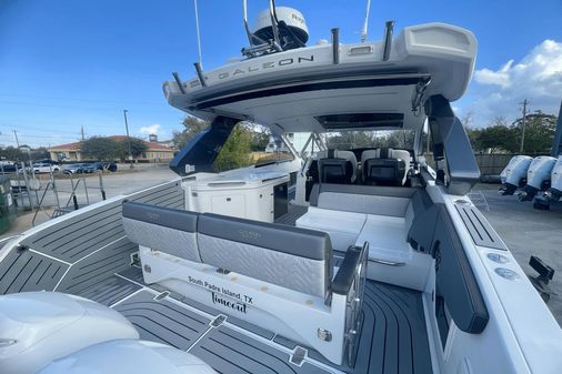 Galeon 325 GTO image