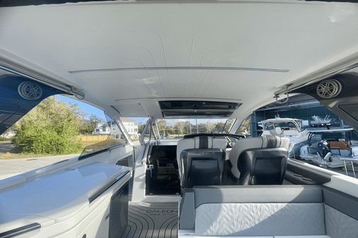 Galeon 325 GTO image