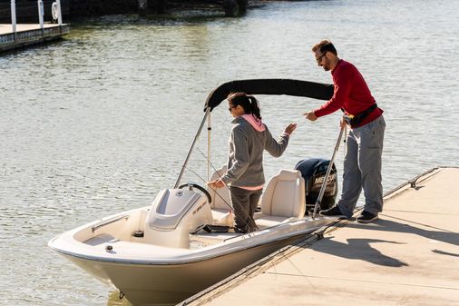 Boston-whaler 150-MONTAUK image