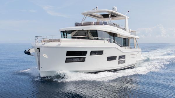 Beneteau Grand Trawler 62 