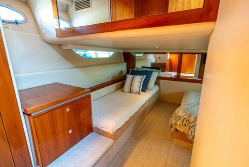 Riviera 4400 Sport Yacht image