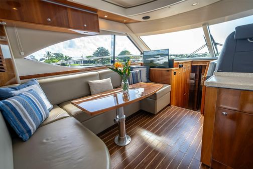 Riviera 4400 Sport Yacht image