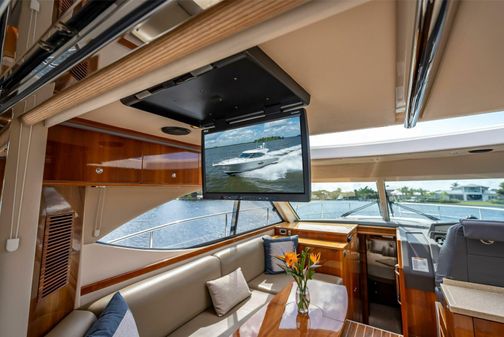 Riviera 4400 Sport Yacht image