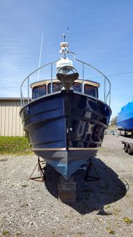 Ranger Tugs R-27 image