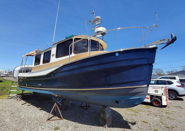 Ranger Tugs R-27 image