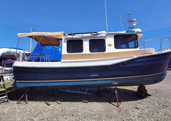 Ranger Tugs R-27 image